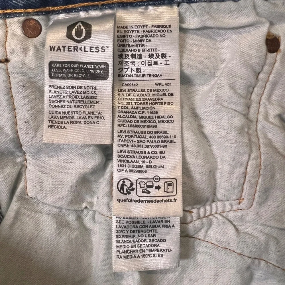 Levi's 501 Men's Denim Shorts *42W Original Fit Distressed 10
